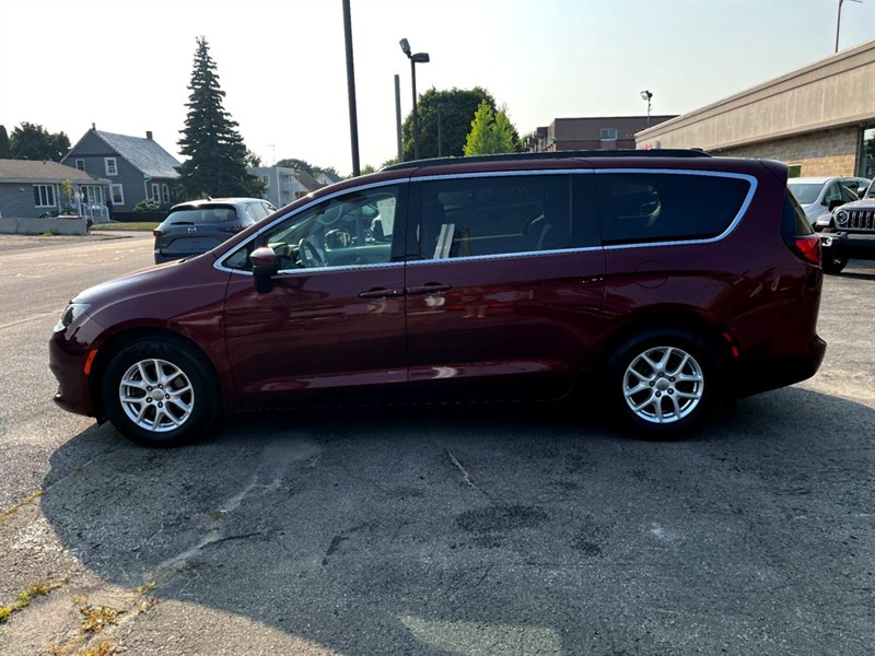 chrysler Pacifica 2022 - 9