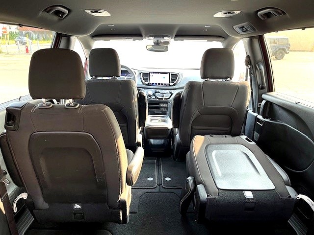 chrysler Pacifica 2022 - 11