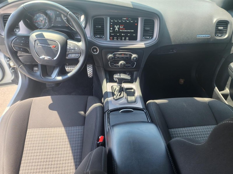 dodge Charger 2023 - 9