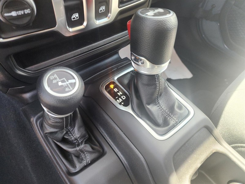 jeep Wrangler 2024 - 11
