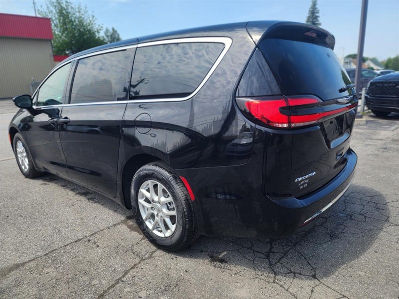 chrysler Pacifica 2024 - 6