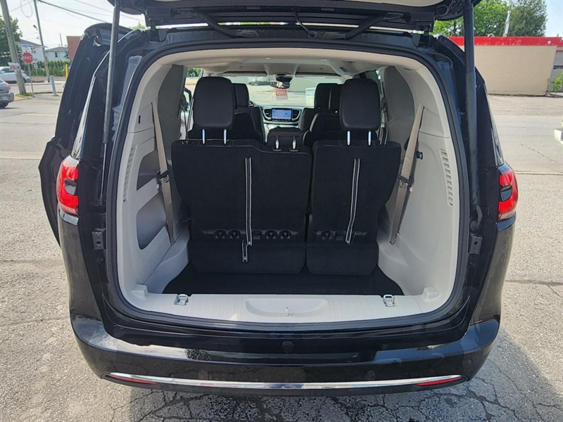 chrysler Pacifica 2024 - 8