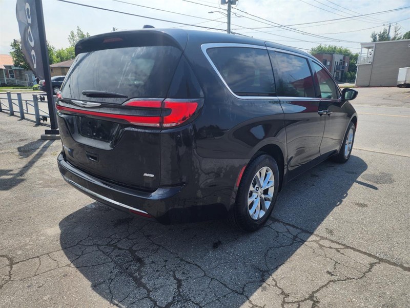 chrysler Pacifica 2024 - 9