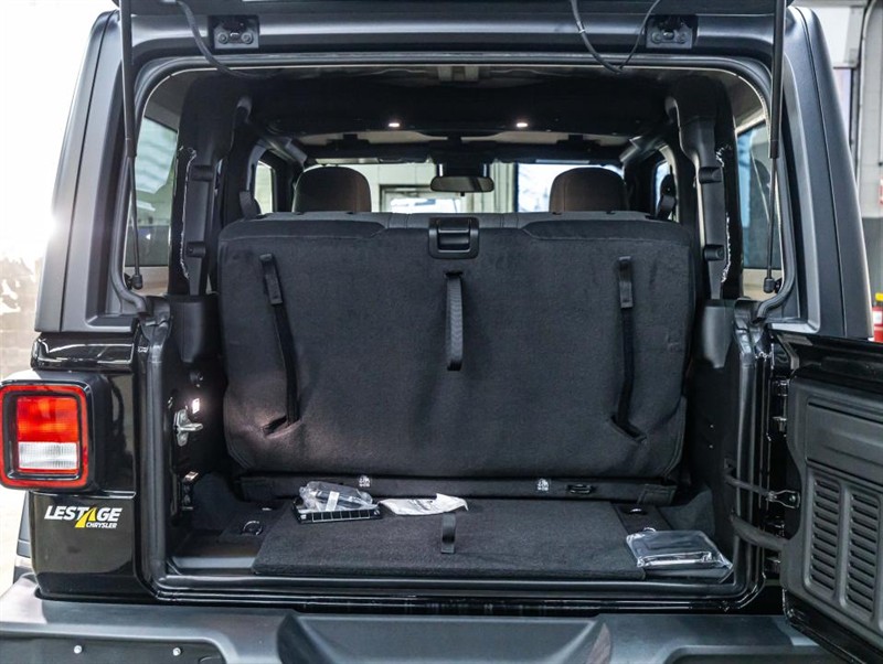 jeep Wrangler 2024 - 12