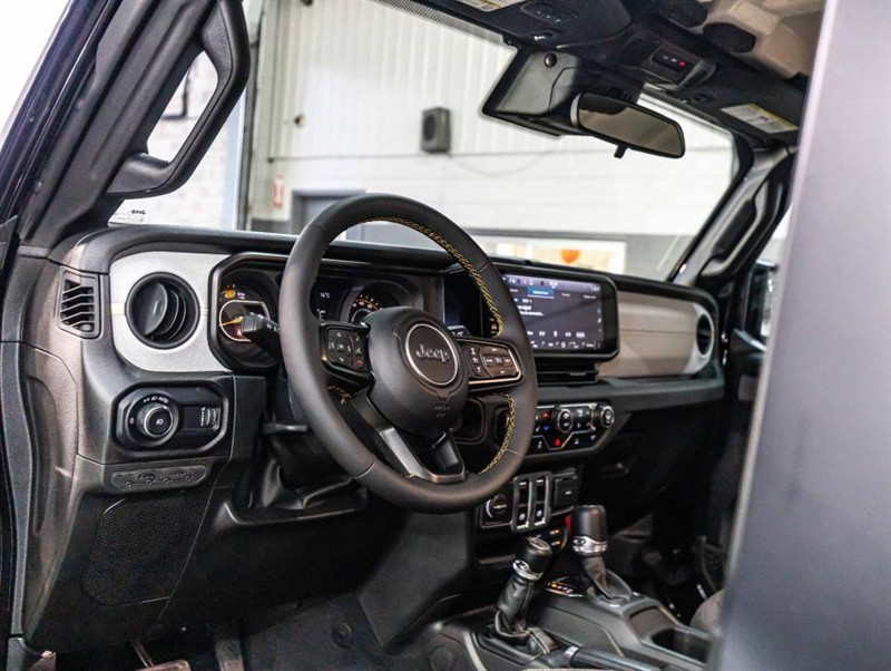 jeep Wrangler 2024 - 17