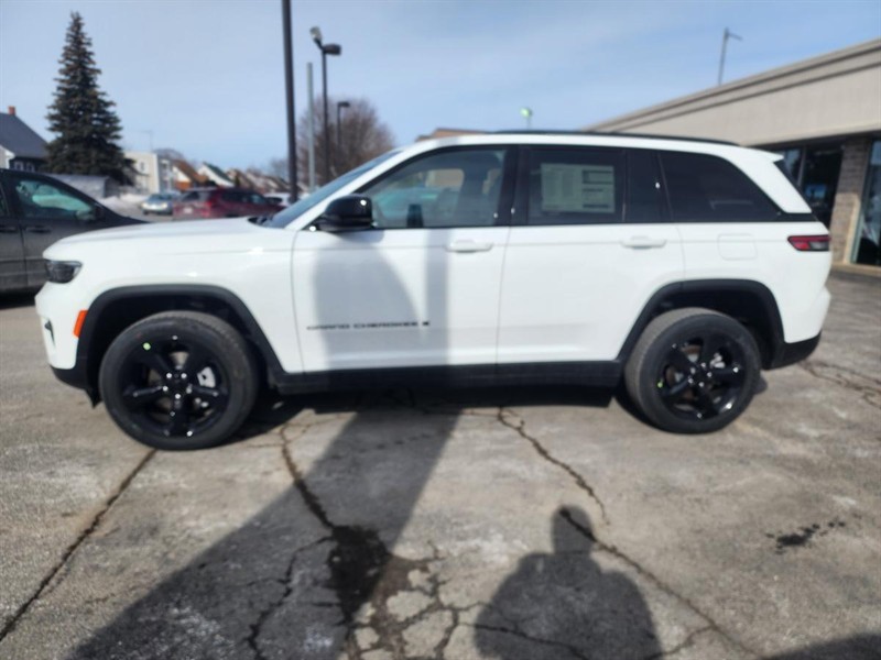 jeep Grand Cherokee 2025 - 3