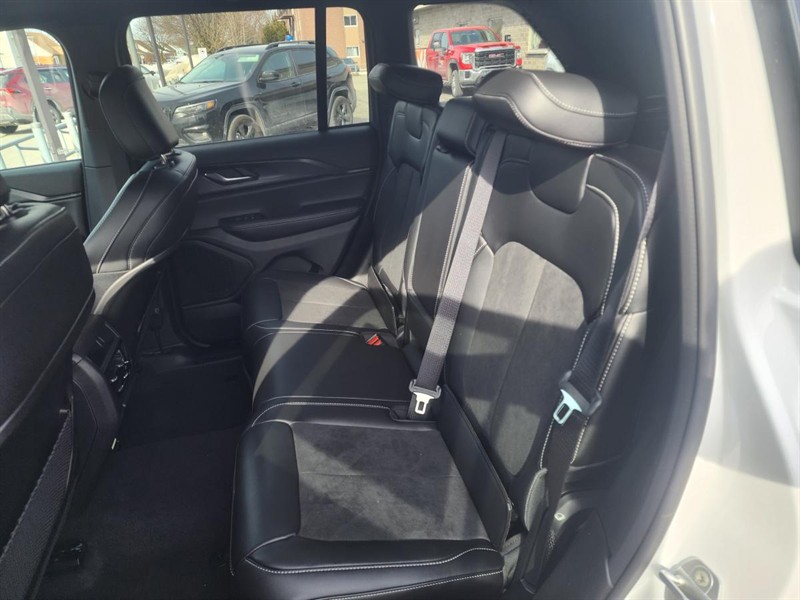 jeep Grand Cherokee 2025 - 11