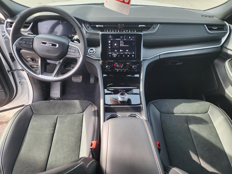 jeep Grand Cherokee 2025 - 12