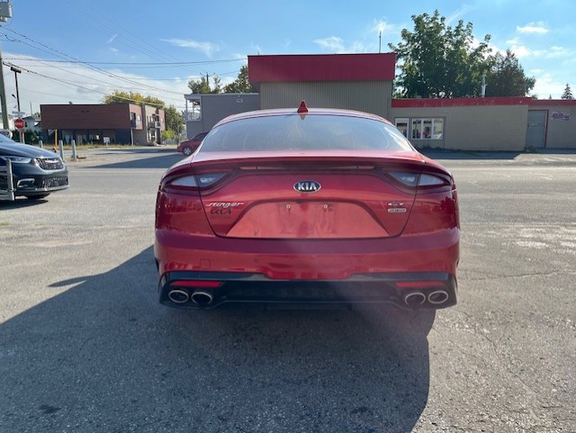 kia Stinger 2021 - 6