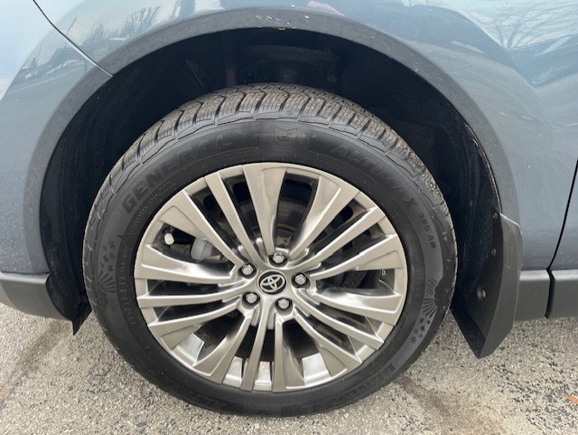 toyota Venza 2021 - 9