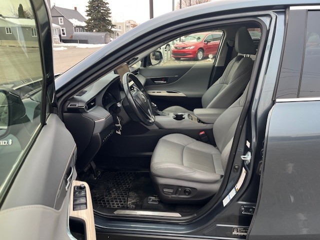 toyota Venza 2021 - 12