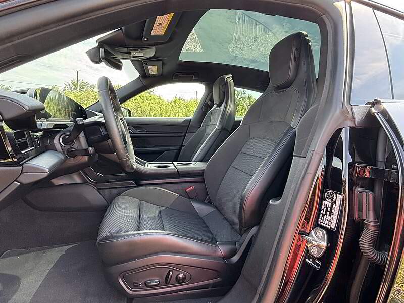 porsche Taycan 2020 - 17