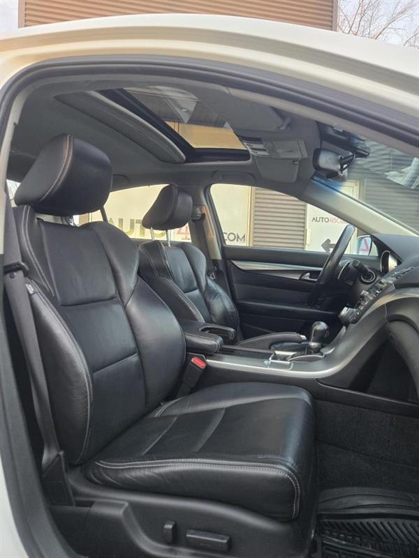 2010 Acura TL - Image 11