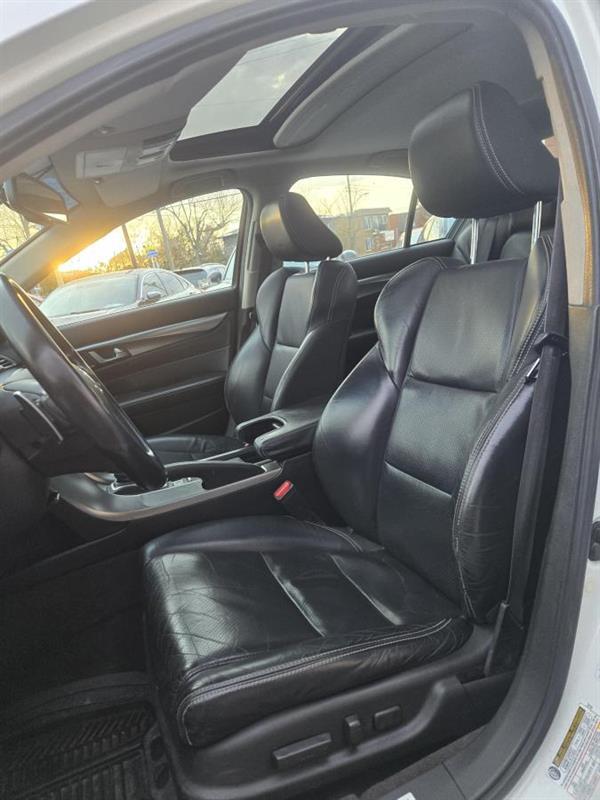 2010 Acura TL - Image 16