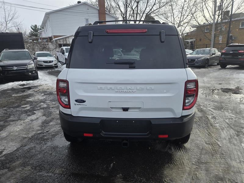 2022 Ford Bronco - Image 7
