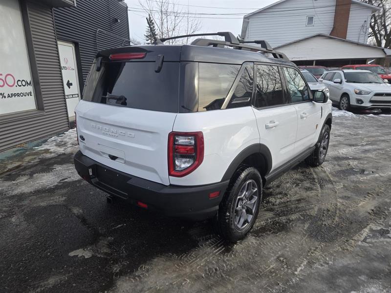 2022 Ford Bronco - Image 8