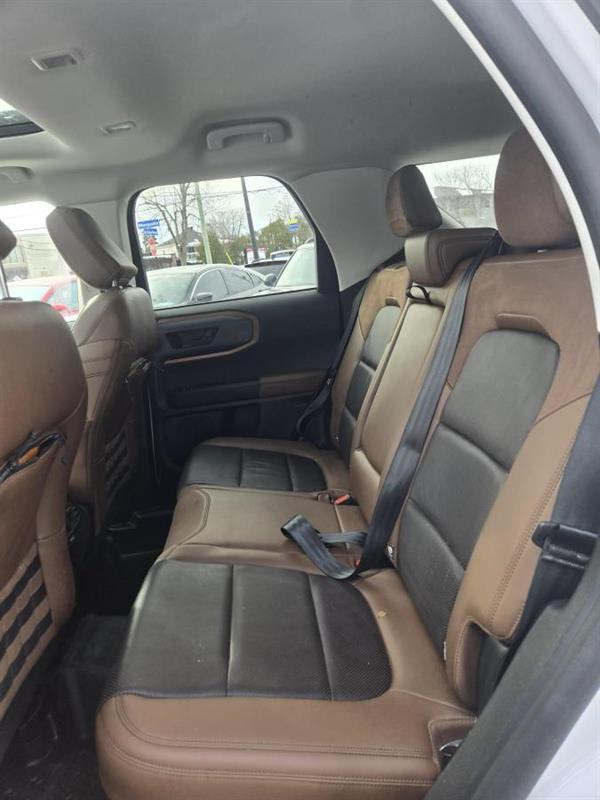 2022 Ford Bronco - Image 14