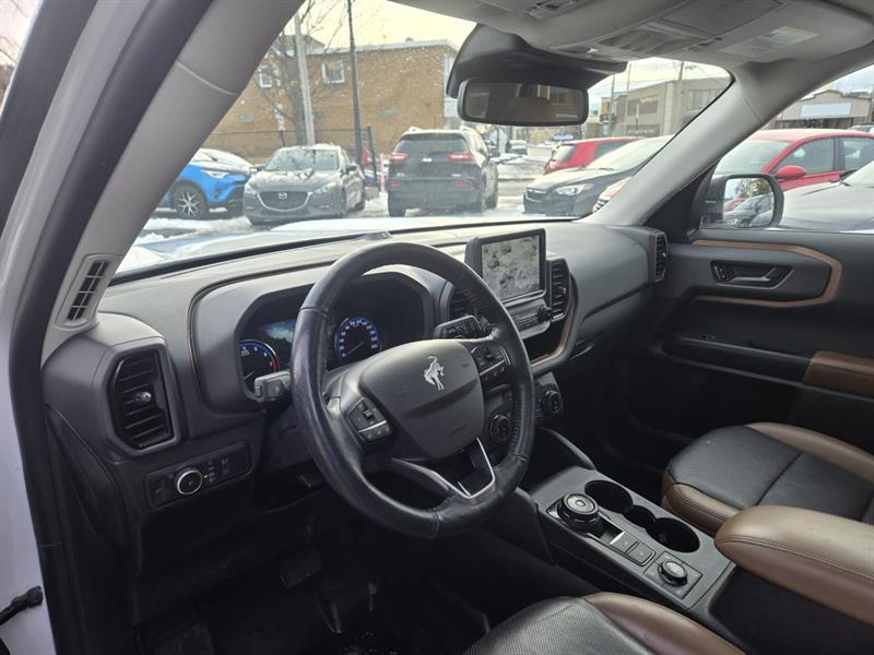 2022 Ford Bronco - Image 16