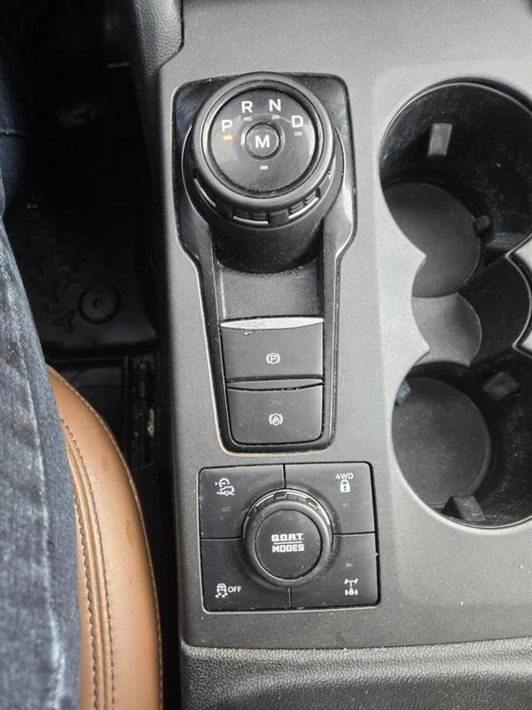 2022 Ford Bronco - Image 21