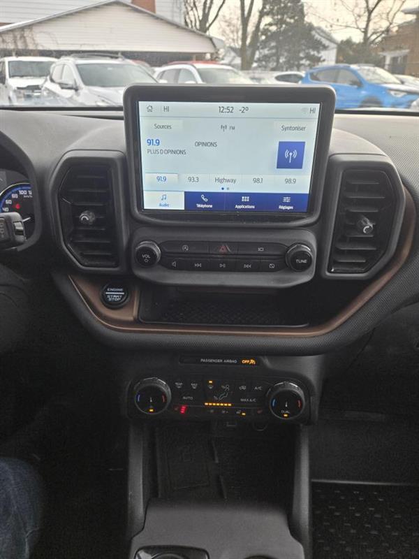 2022 Ford Bronco - Image 22