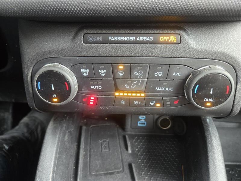 2022 Ford Bronco - Image 23