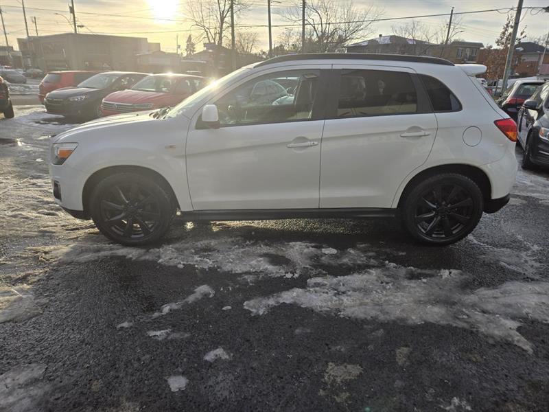 2014 Mitsubishi RVR - Image 4