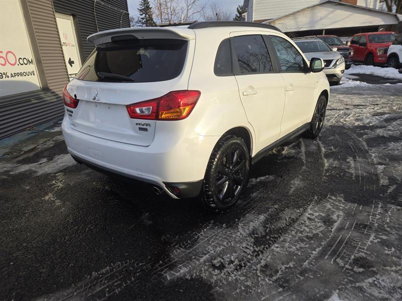 2014 Mitsubishi RVR - Image 7