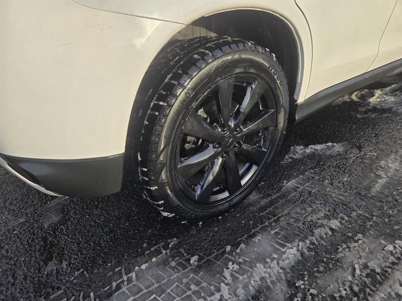 2014 Mitsubishi RVR - Image 8