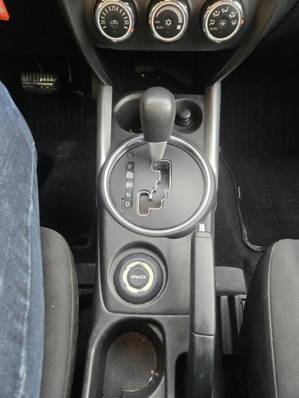 2014 Mitsubishi RVR - Image 20