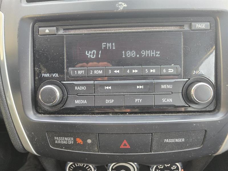 2014 Mitsubishi RVR - Image 24