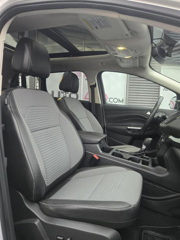 2017 Ford Escape - Image 11