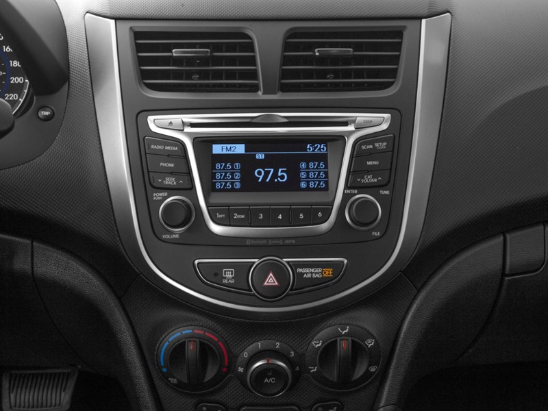 hyundai Accent 2017 - 13