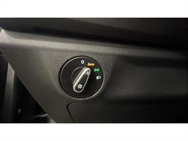 volkswagen Jetta 2021 - 9