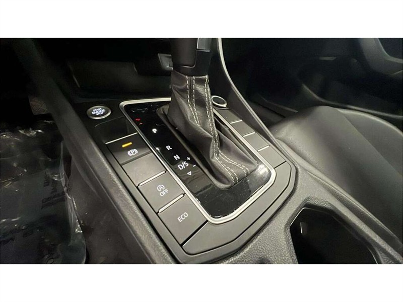 volkswagen Jetta 2021 - 18