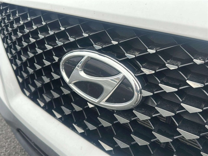 hyundai VENUE SEL/LIMITED 2023 - 12