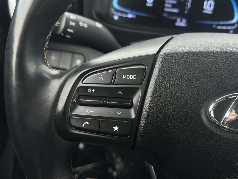 hyundai VENUE SEL/LIMITED 2023 - 18