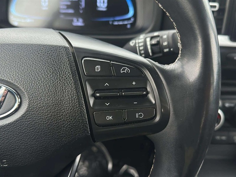 hyundai VENUE SEL/LIMITED 2023 - 19