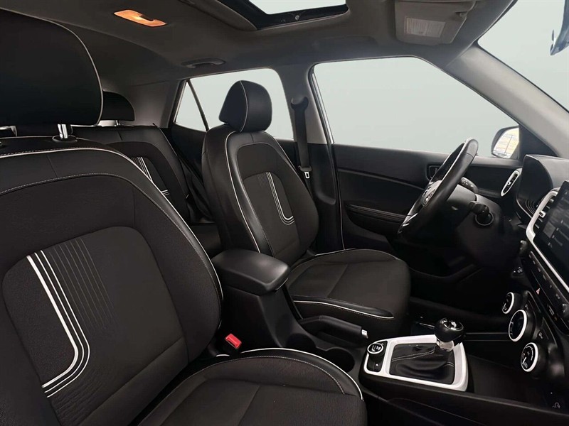 hyundai VENUE SEL/LIMITED 2023 - 21