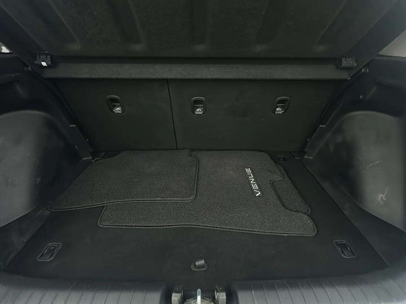 hyundai VENUE SEL/LIMITED 2023 - 23