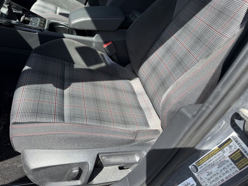volkswagen Golf GTI 2023 - 21
