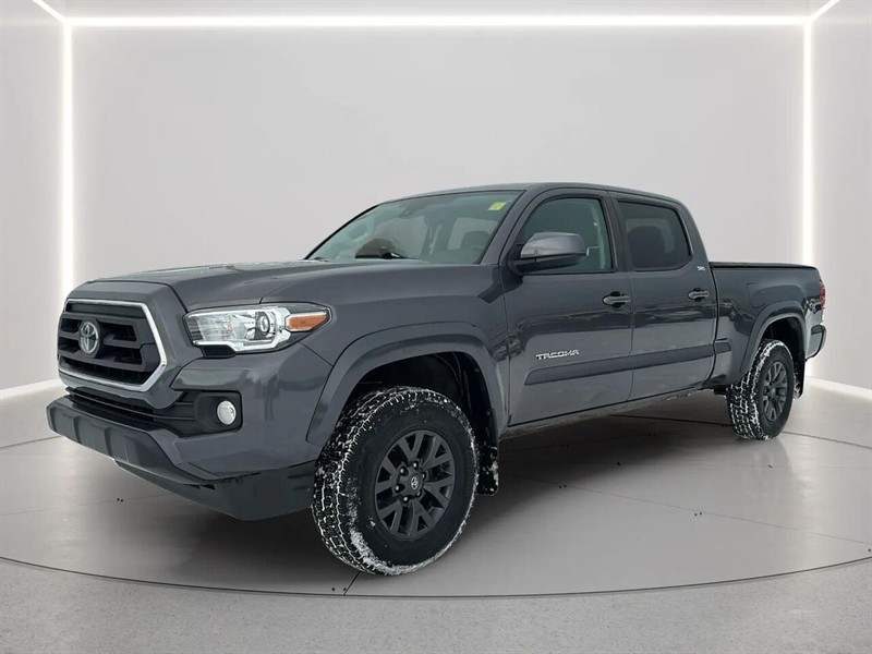 toyota TACOMA DBL CAB SR5/TRD 2022