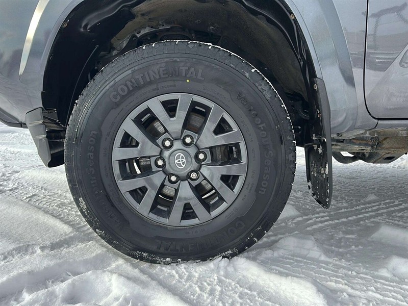 toyota TACOMA DBL CAB SR5/TRD 2022 - 12