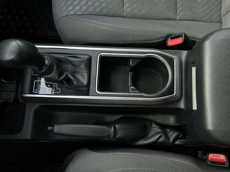 toyota TACOMA DBL CAB SR5/TRD 2022 - 23