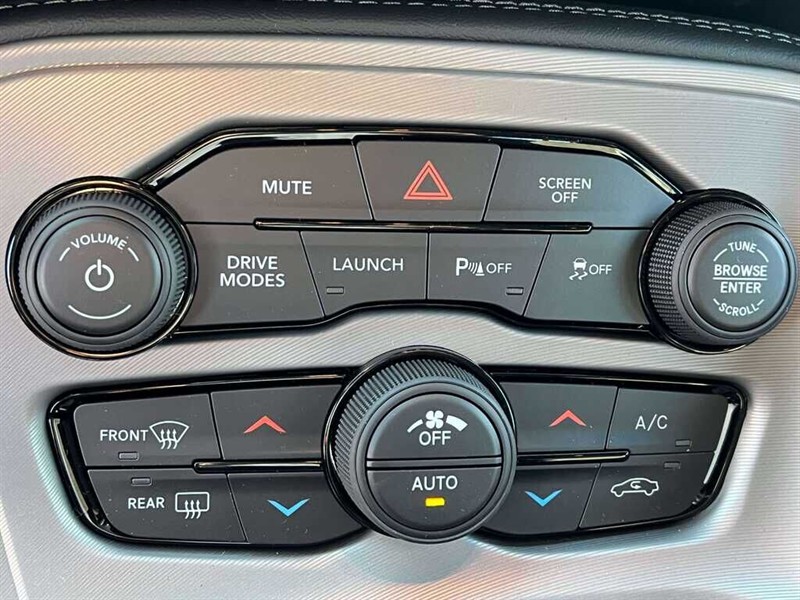 dodge Challenger 2023 - 25