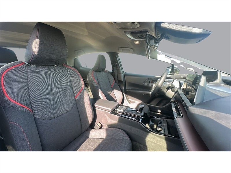 toyota Prius Plug-In Hybrid 2025 - 13