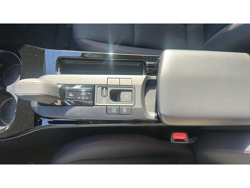 toyota Prius Plug-In Hybrid 2025 - 19