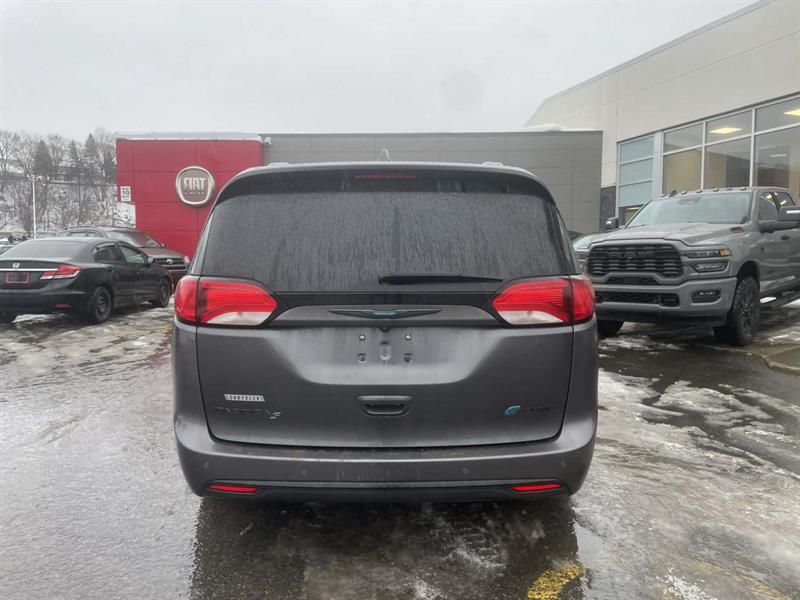 chrysler Pacifica 2020 - 7