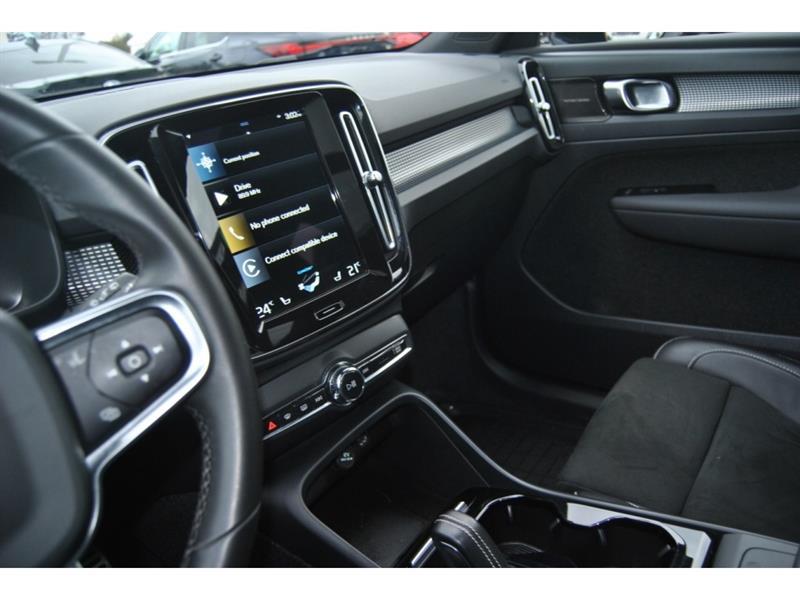 2022 Volvo C40 - Image 16