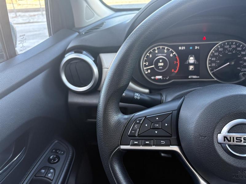 nissan Versa 2022 - 12