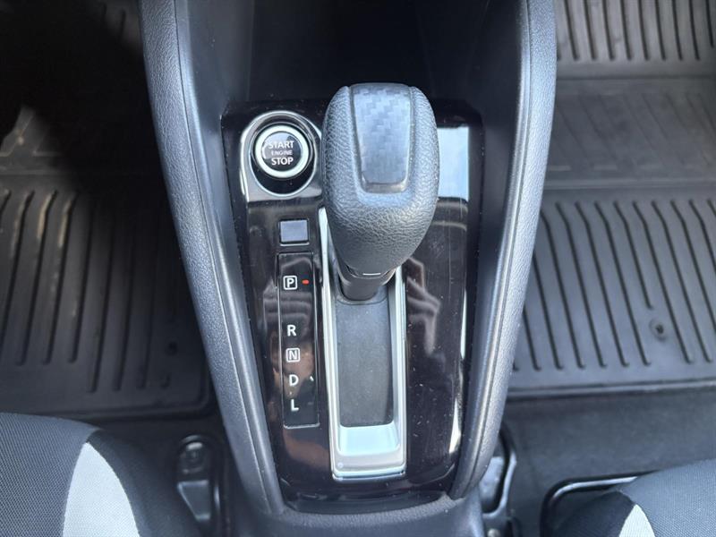 nissan Versa 2022 - 16